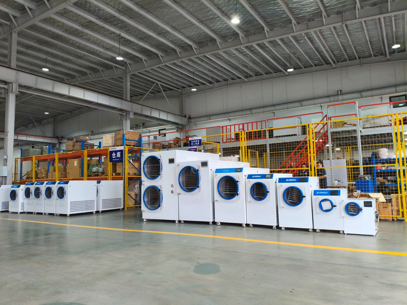 Freeze dry cihazı yakın plan ürün görseli